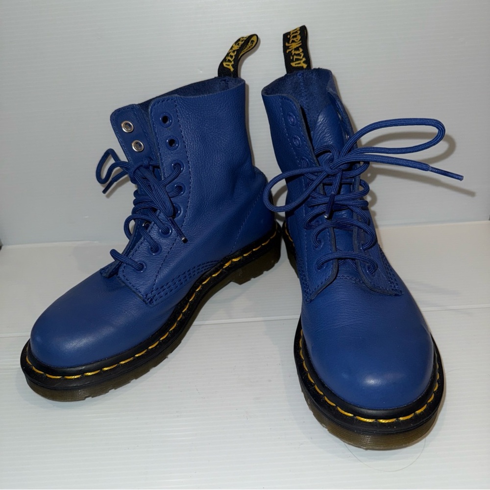 Dr. Martens Navy Combat Boots size 5 NWOT - Picture 3 of 9